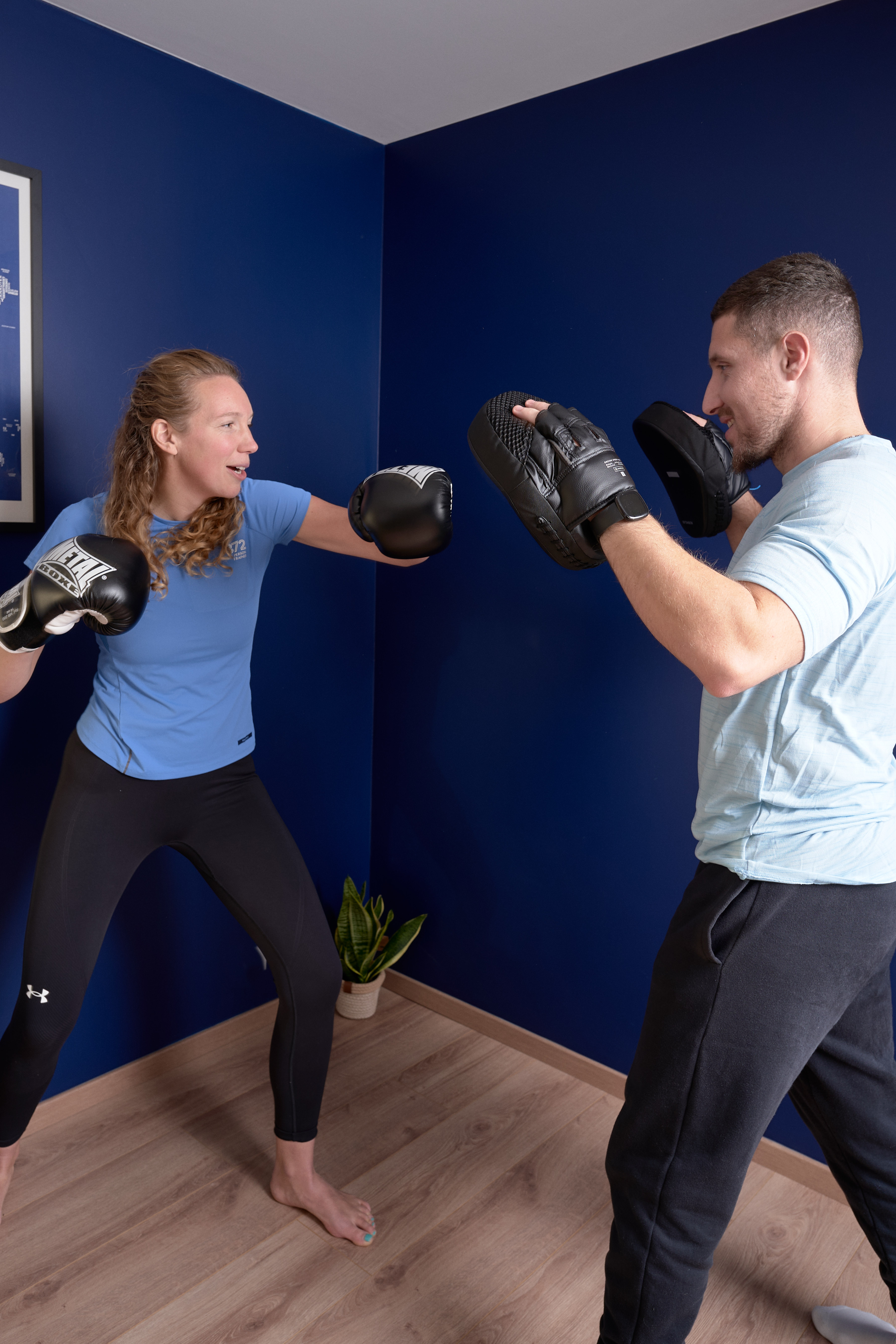 Cardio boxe pour femmes avec un coach privé